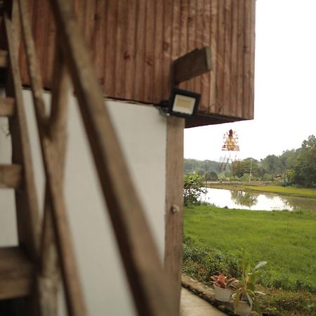 Mama Tia Family Homestay ランテパオ エクステリア 写真