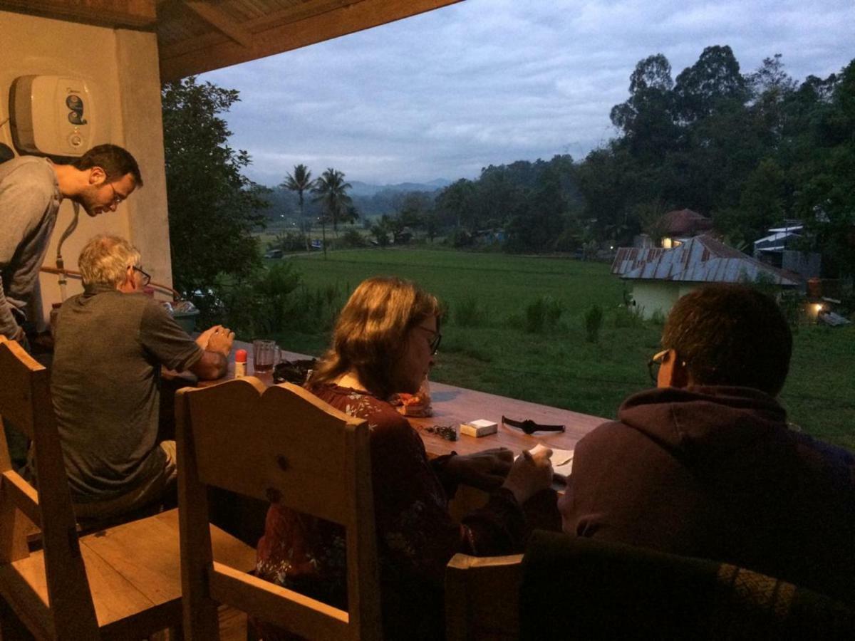 Mama Tia Family Homestay ランテパオ エクステリア 写真